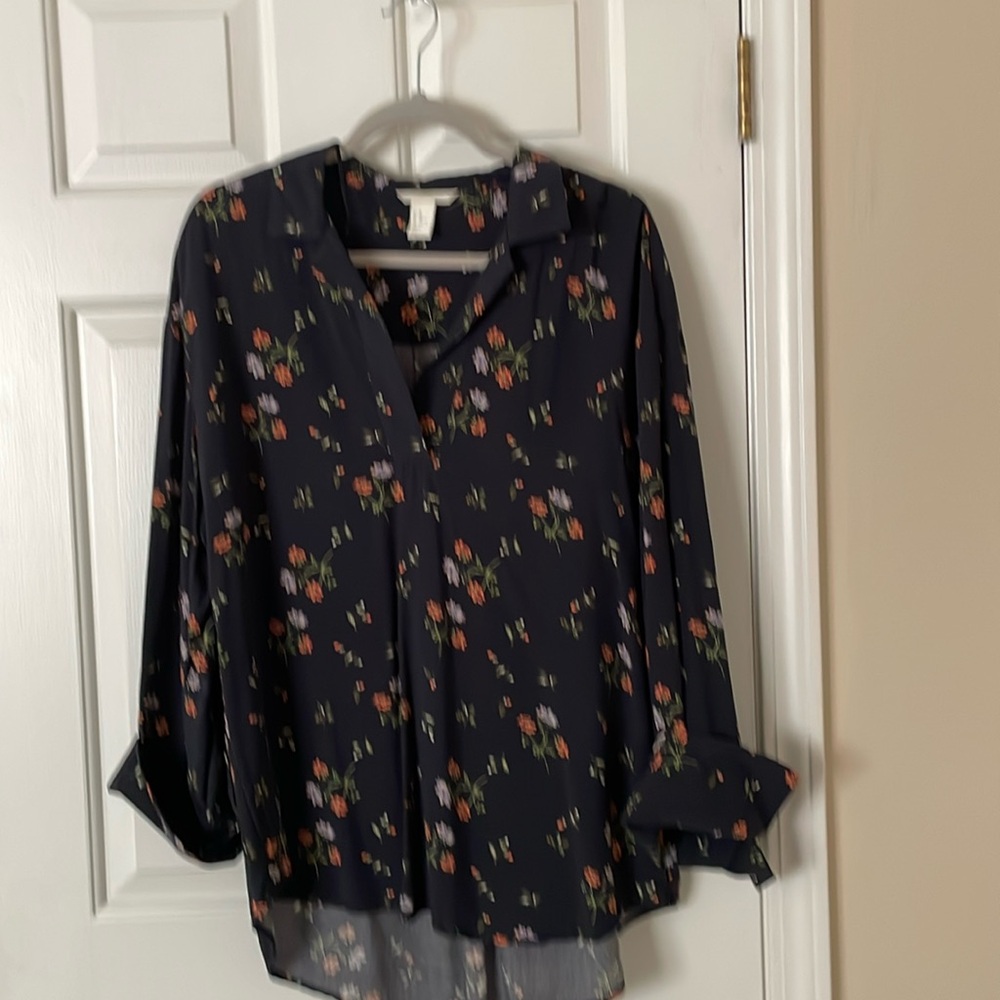 Navy floral print blouse